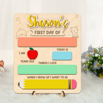 Personalized First Day of School Sign Interchangeable Names SS38