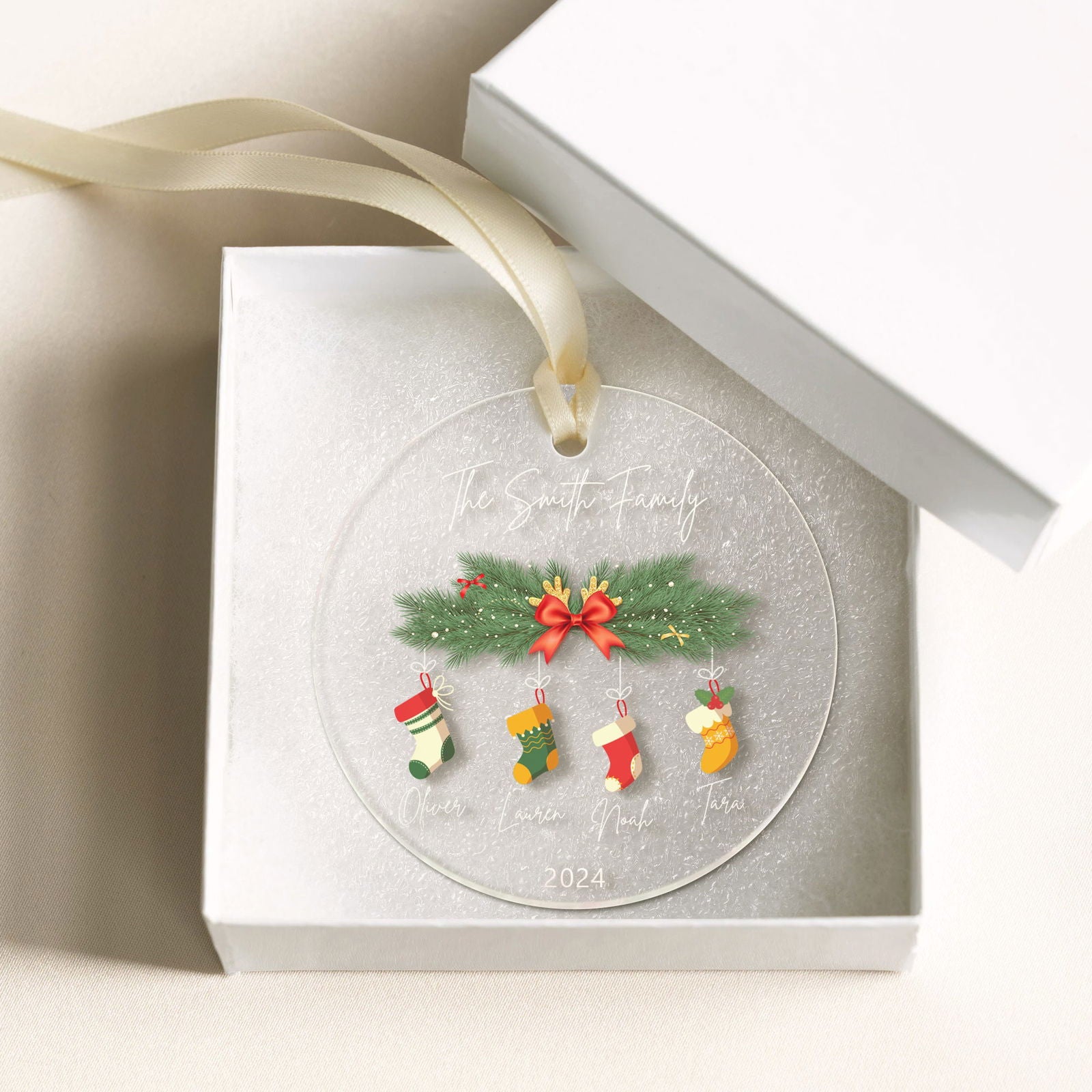 Personalized Family Christmas Ornament 2024 – Custom Family & Pet Ornament AV03-10 - Kindlytoys