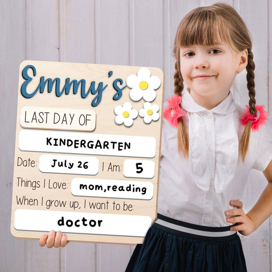 Personalized First/Last Day of School Sign Interchangeable Names SS14 - Kindlytoys